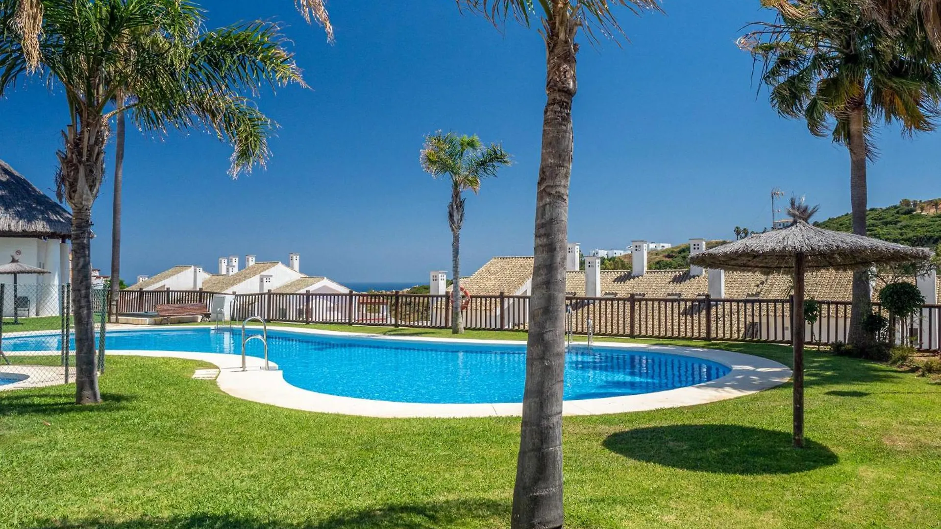 Appartement 2253-Amazing Penthouse, Huge Terrace, Golf View à Alcaidesa Espagne